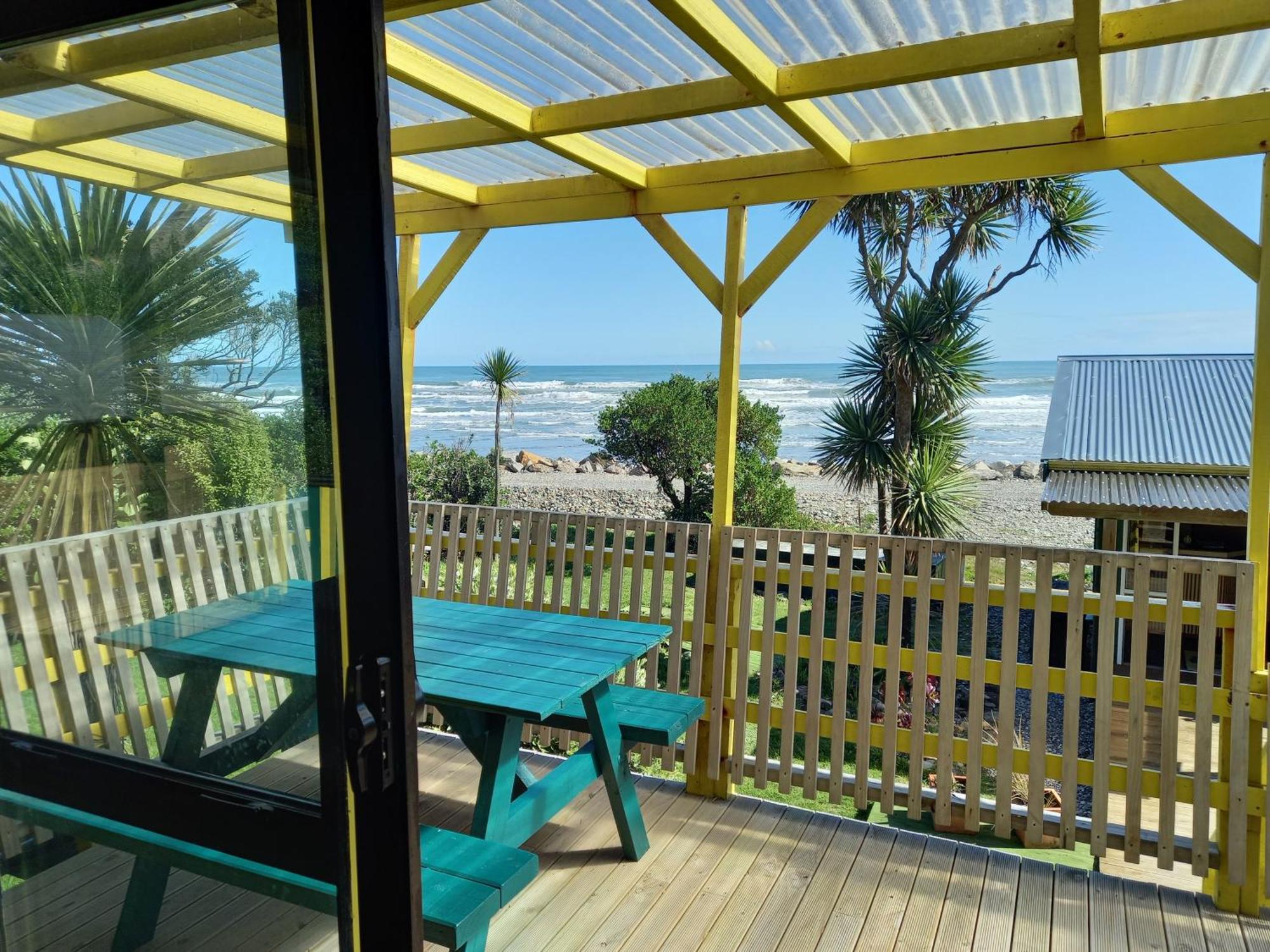 Punakaiki Beach Hostel 외부 사진
